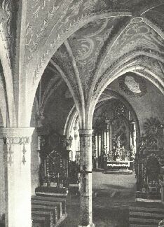 A MENHARDI TEMPLOM BELSEJE