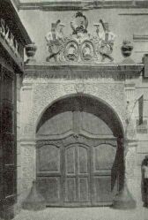 A BENICZKY-H�Z KAPUJA BESZTERCEB�NY�N