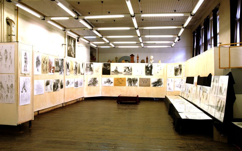 MKE hallgatóinak év végi szakmai kiállítása 2011 - Művészeti Anatómia, Rajzi és Geometria Tanszék (Főépület)